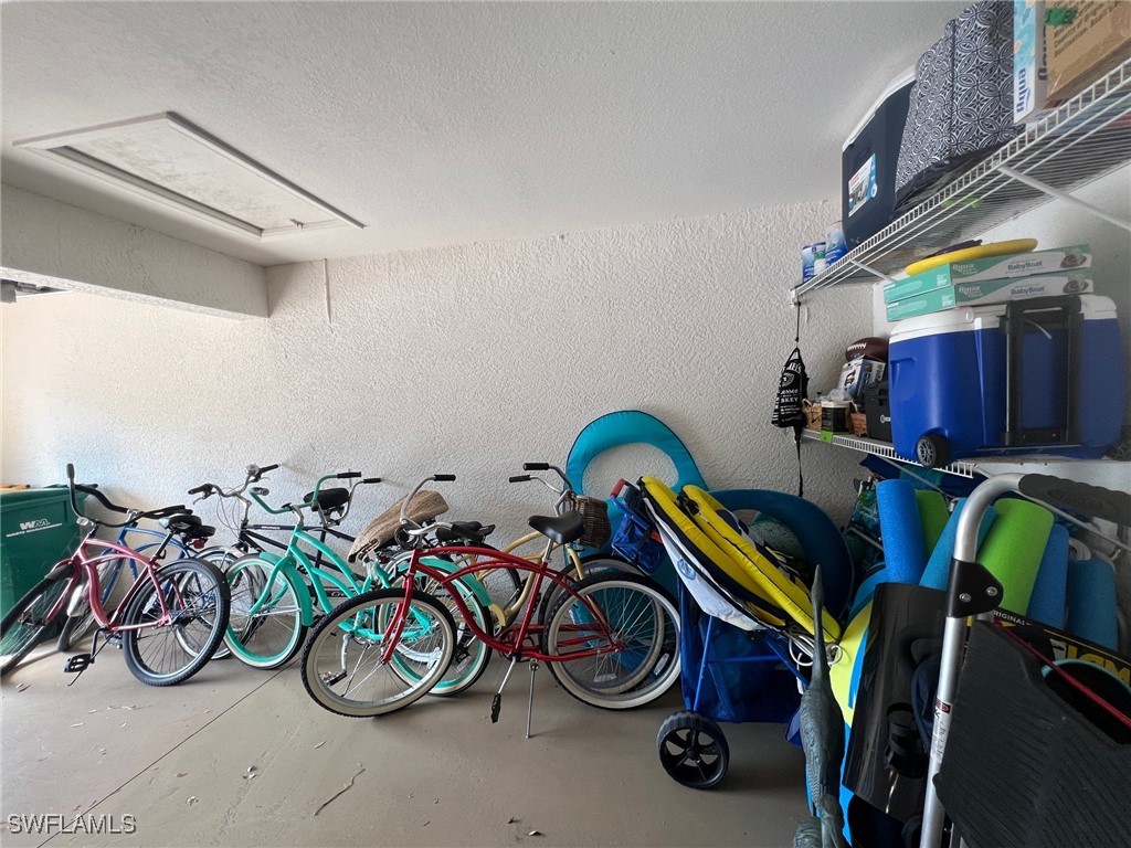 6864 Ascot Dr 101 Property Photo 28