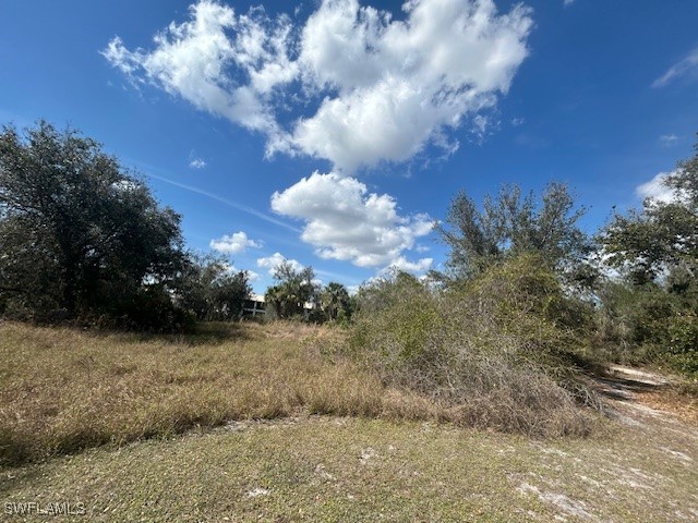 2090/2096 Dumont Dr Property Photo 4