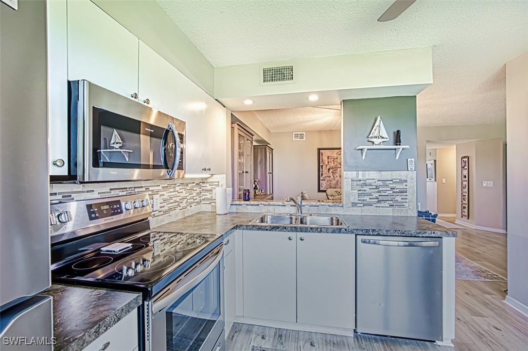 7406 Lake Breeze Dr 416 Property Photo 16