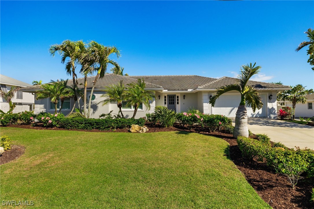1674 Sabal Palm Dr Property Photo