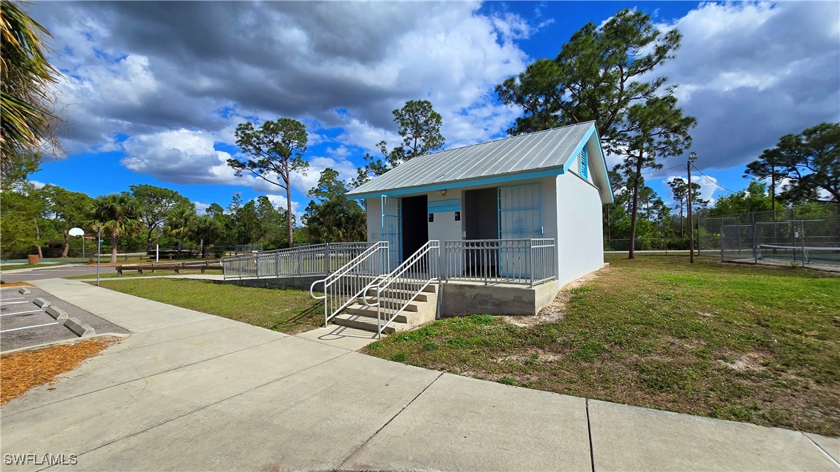 13516 Carousel Dr Property Photo 28