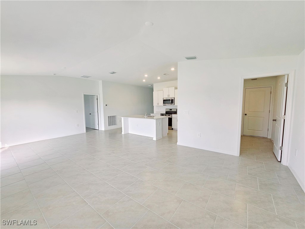 17700 Paradiso Way Property Photo 5