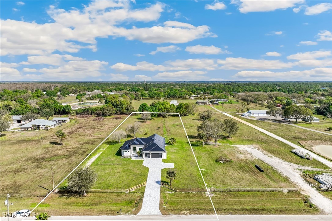 6201 Greenbriar Farms Rd Property Photo 3