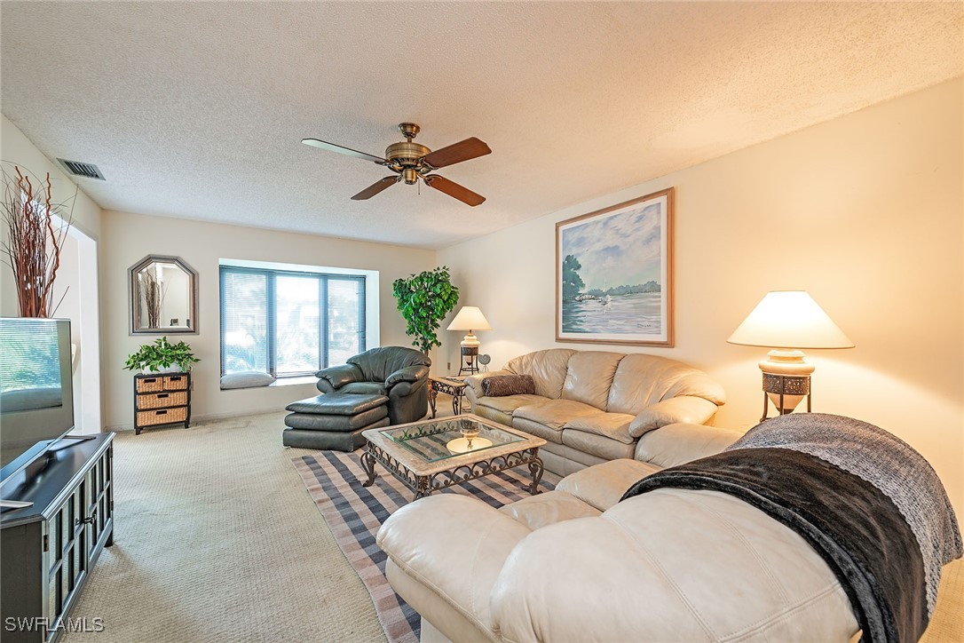 423 Meadowlark Ln 423b Property Photo 2