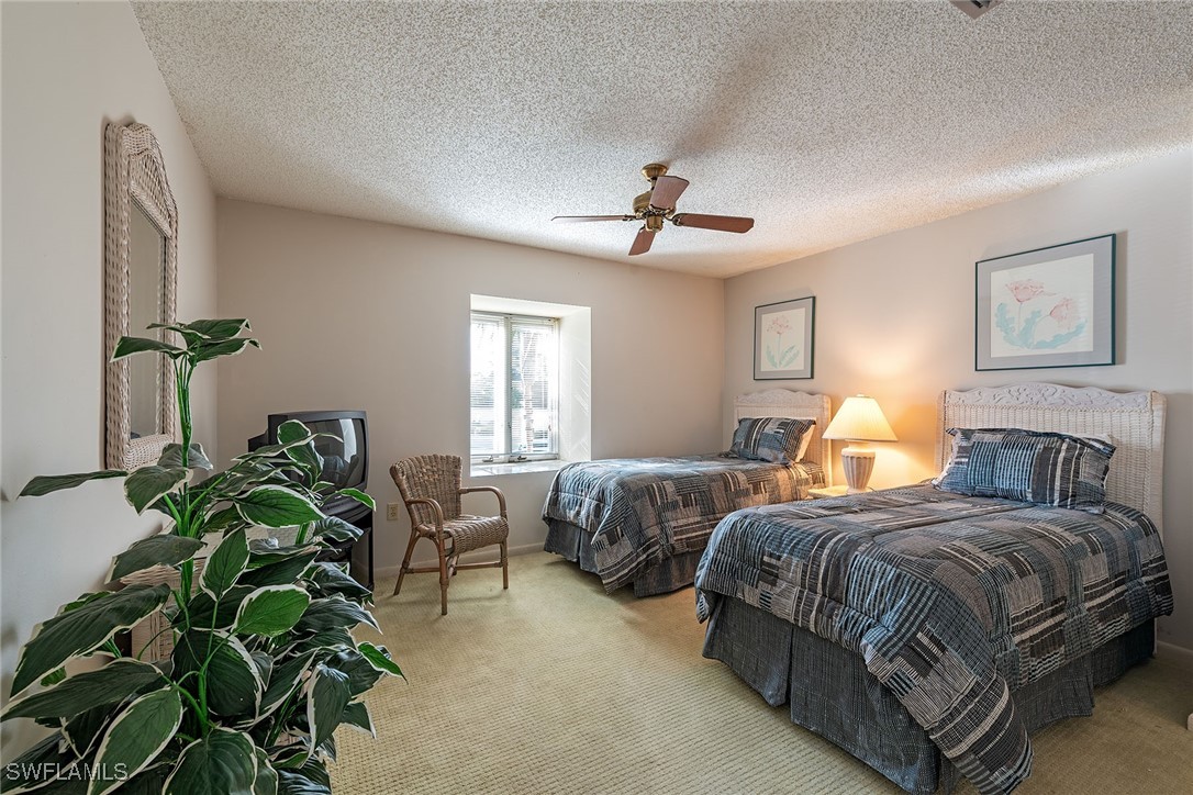 423 Meadowlark Ln 423b Property Photo 10