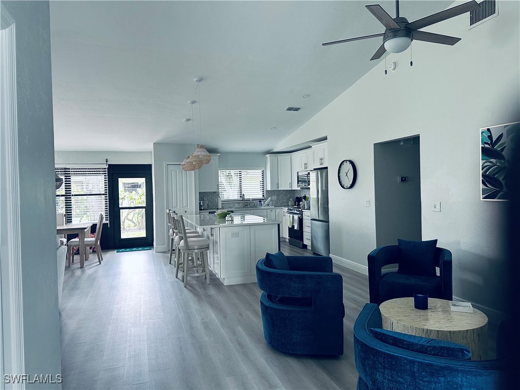 11163 Caravel Cir Property Photo 25