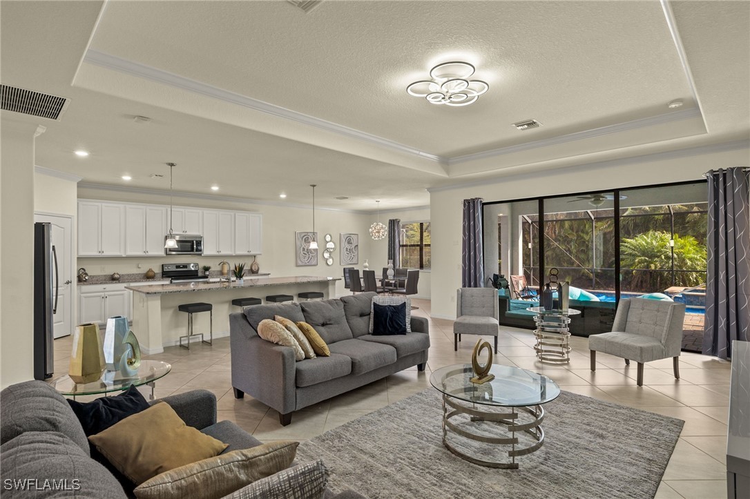 11892 Hickory Estate Cir Property Photo 7