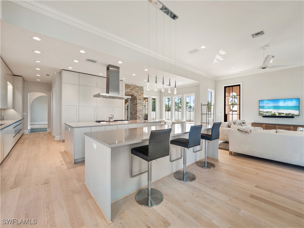 6005 W Riverside Dr Property Photo 7