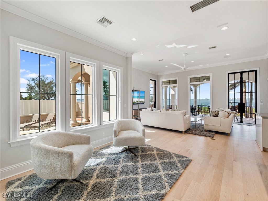 6005 W Riverside Dr Property Photo 15