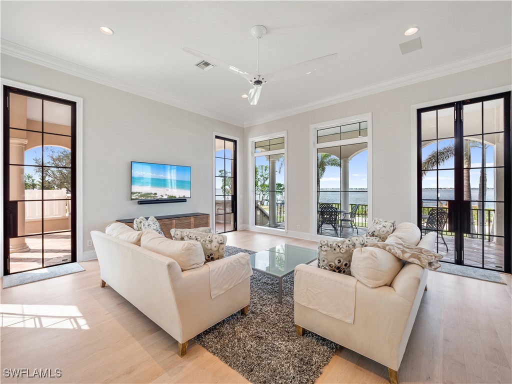 6005 W Riverside Dr Property Photo 16