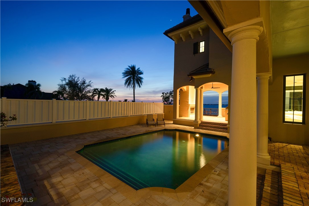 6005 W Riverside Dr Property Photo 23