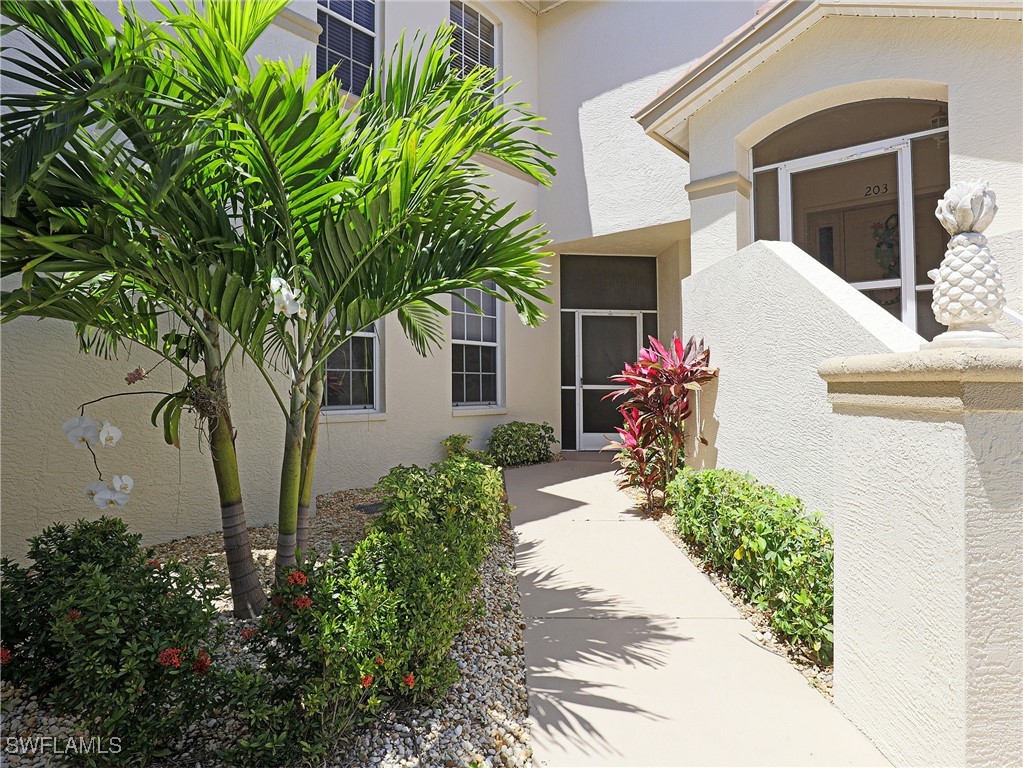 9241 Bayberry BEND 103 Property Photo 1