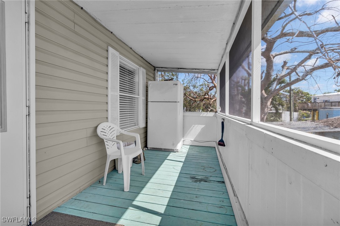 228 Mamie St Property Photo 8