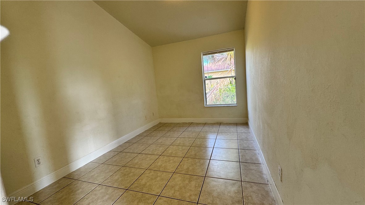 4604 30th St Sw Property Photo 3