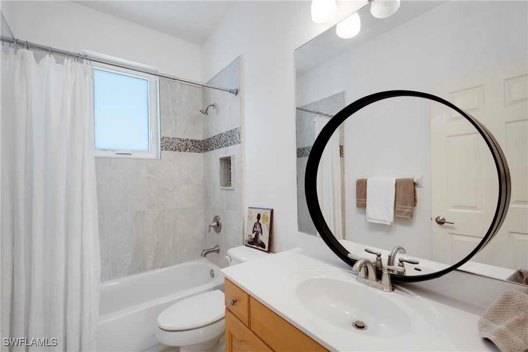 1912 Lagoon Ln Property Photo 21