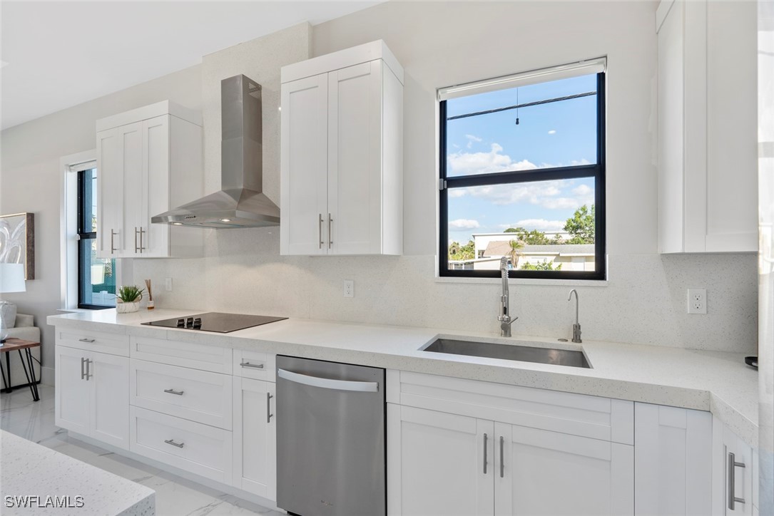 799 108th Ave N Property Photo 6