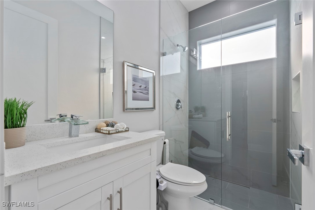 799 108th Ave N Property Photo 12