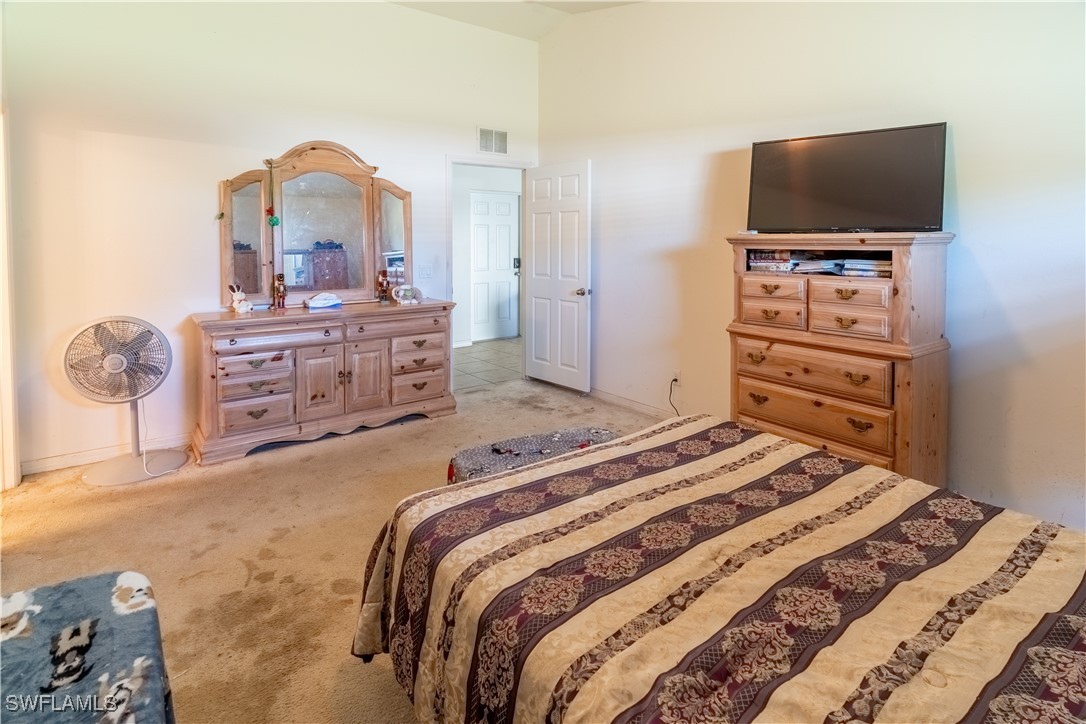 1045 Ne 2nd St Property Photo 13