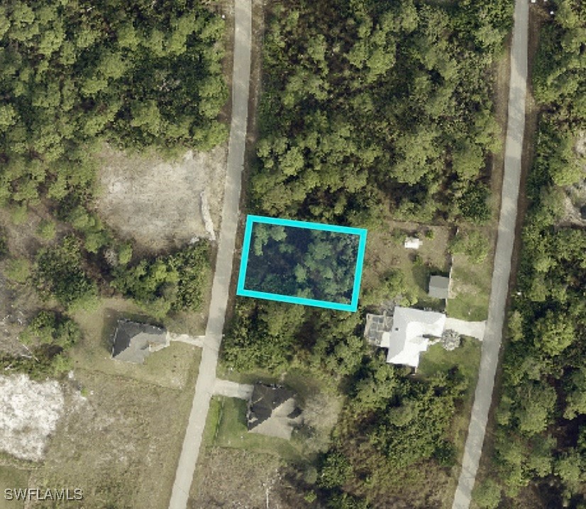 517 Kilarney Ave S Property Photo 1