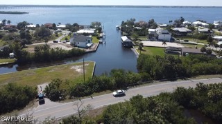 25301 Harborview Rd Property Photo 6