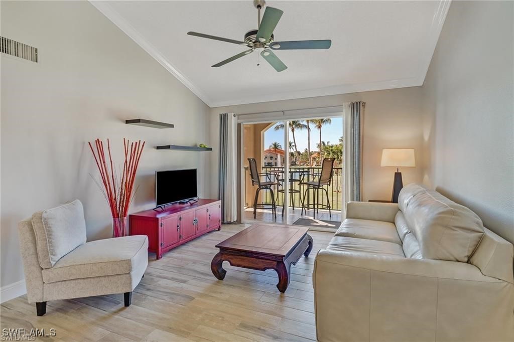 1265 Wildwood Lakes Blvd 208 Property Photo 4