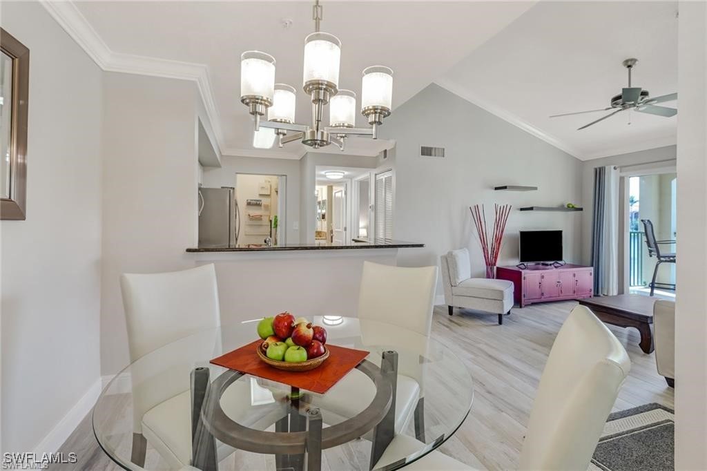 1265 Wildwood Lakes Blvd 208 Property Photo 6