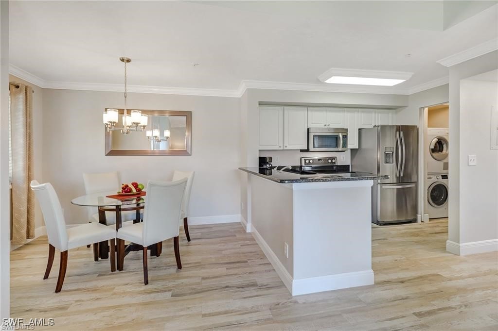 1265 Wildwood Lakes Blvd 208 Property Photo 8