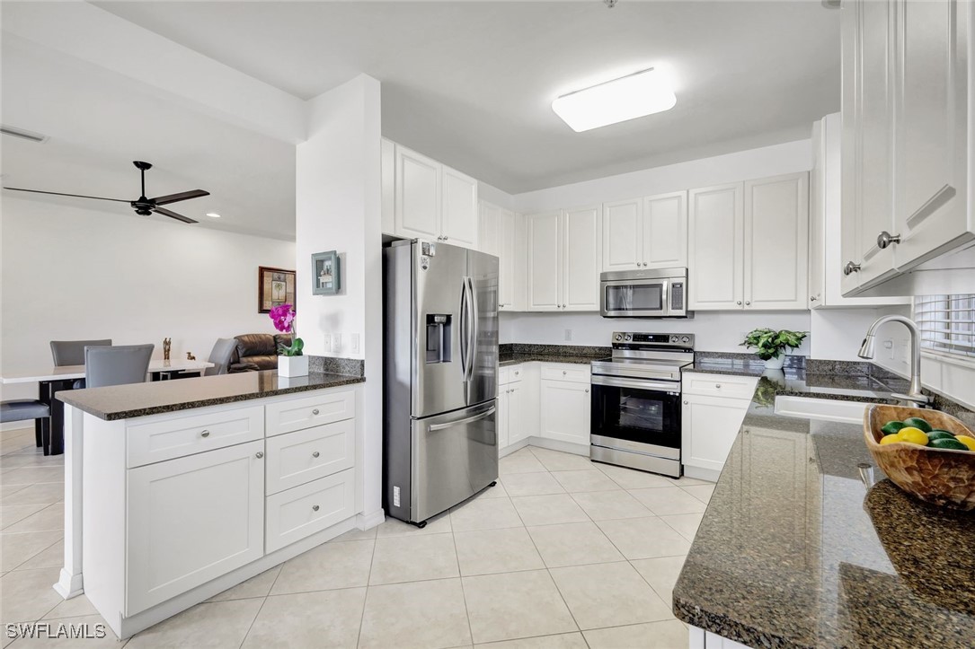 18911 Bay Woods Lake DR 101 Property Photo 1