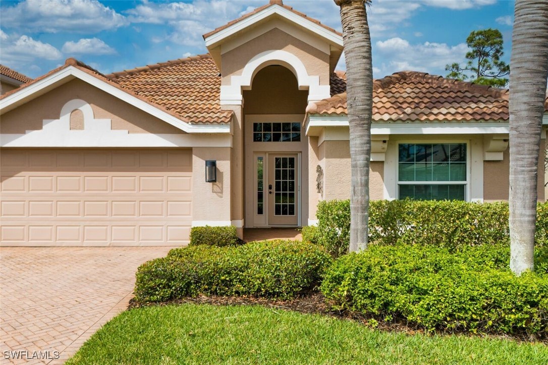 9046 Shadow Glen Way Property Photo 6