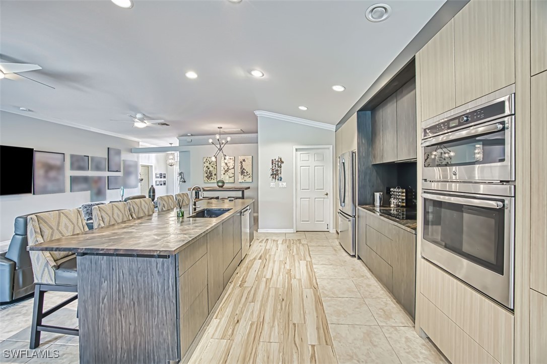 9046 Shadow Glen Way Property Photo 17