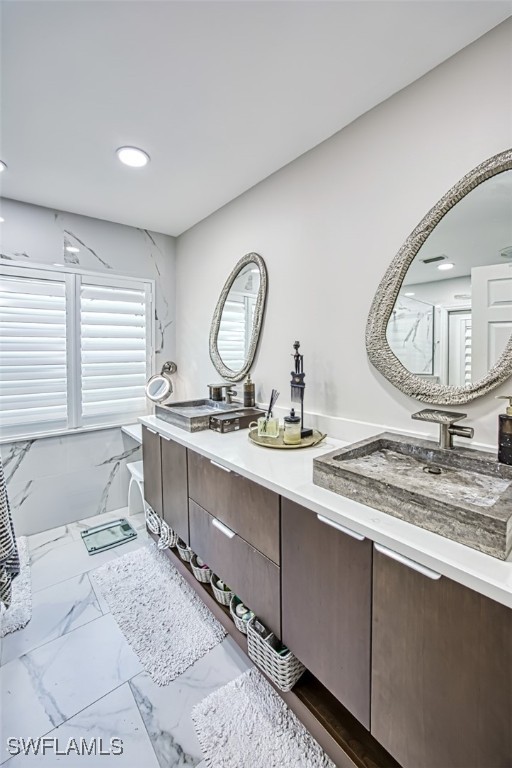 9046 Shadow Glen Way Property Photo 27