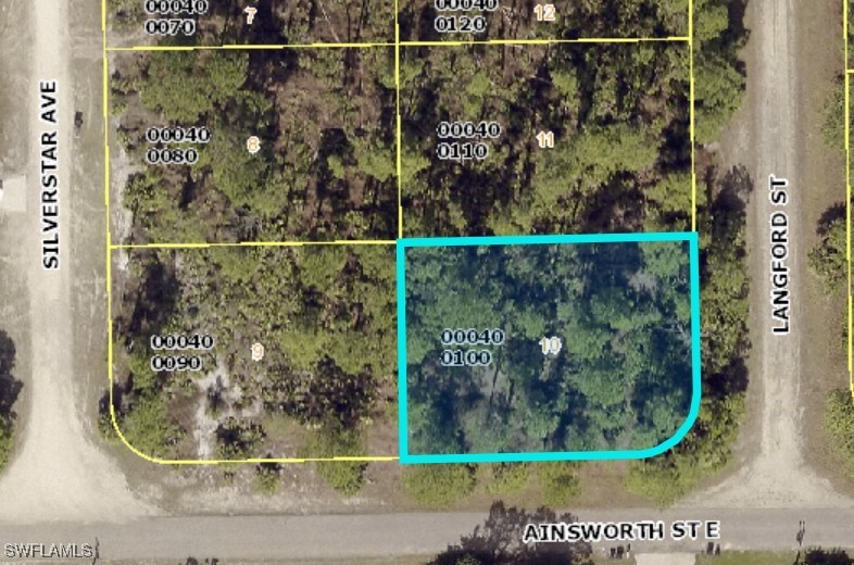 774 Langford St Property Photo 3