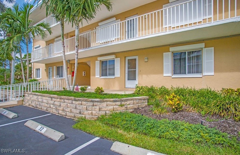 3012 Sandpiper Bay Cir D102 Property Photo 1