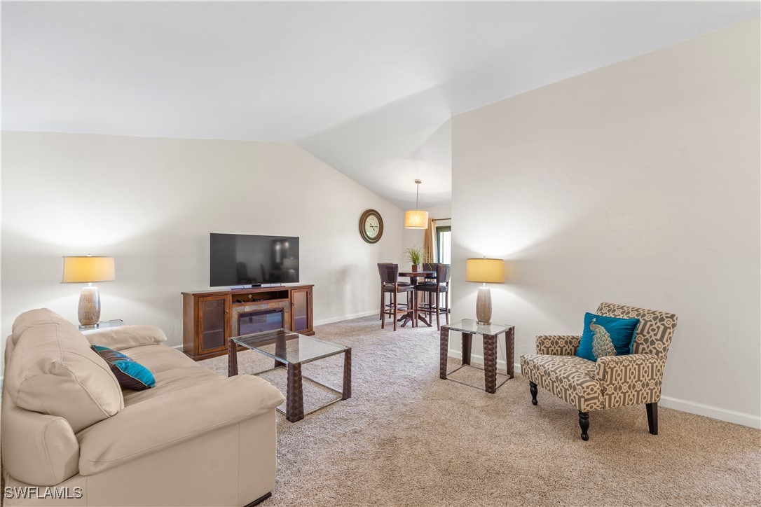 8565 Charter Club Cir 7 Property Photo 6