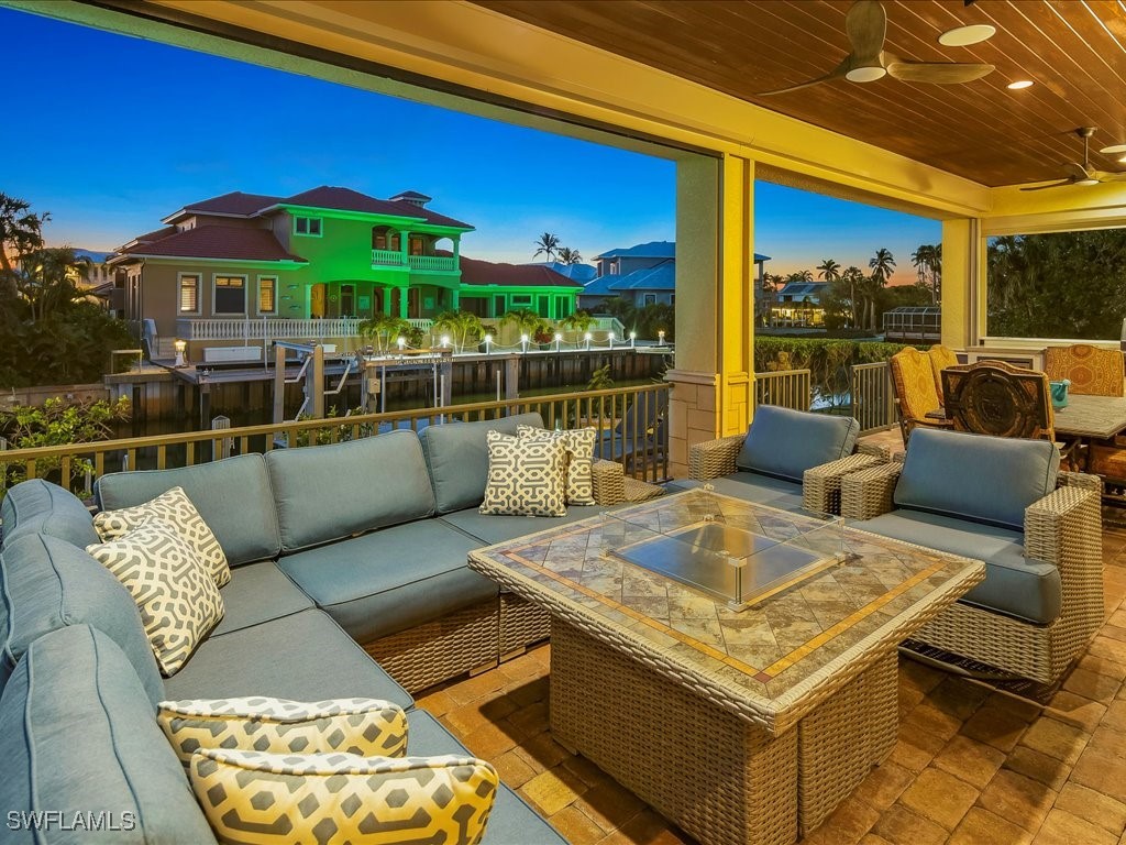 1550 Mullet Ln Property Photo 10