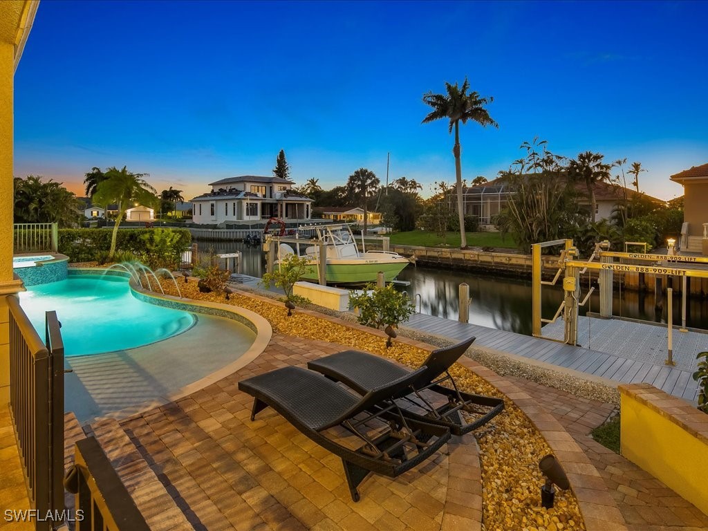 1550 Mullet Ln Property Photo 11