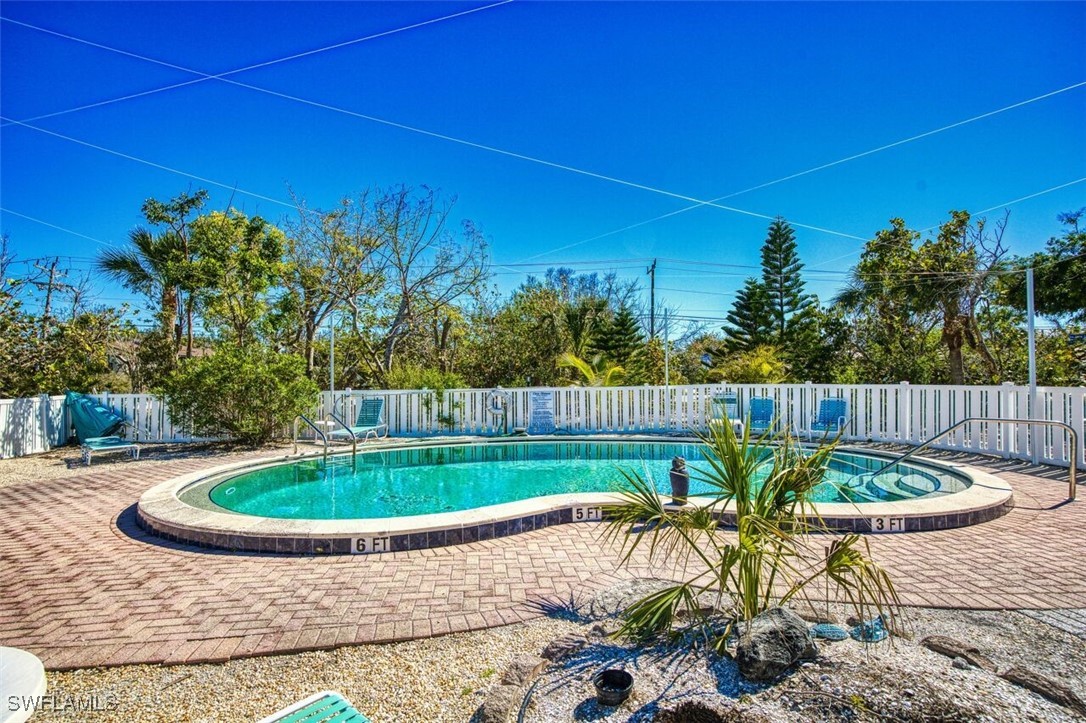 312 Periwinkle Way 9 Property Photo 25