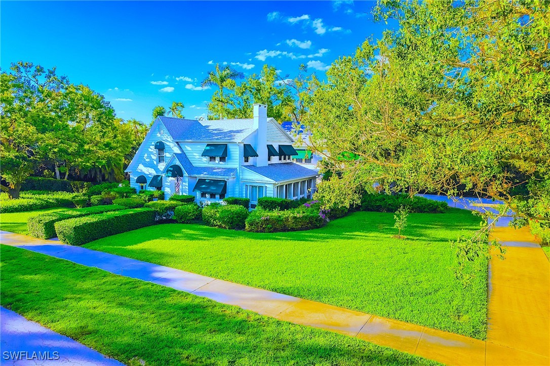 1427 El Prado Ave Property Photo 1