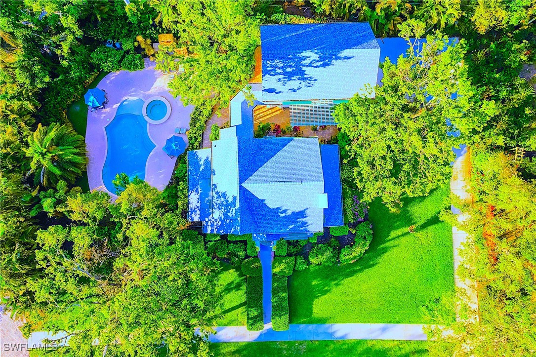 1427 El Prado Ave Property Photo 3