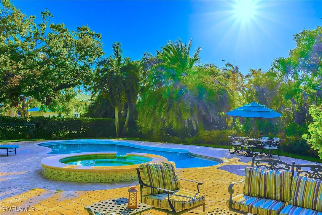 1427 El Prado Ave Property Photo 4