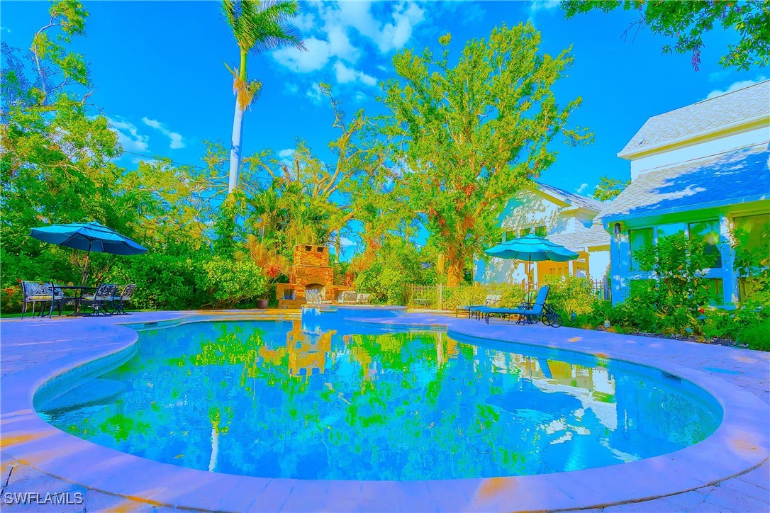 1427 El Prado Ave Property Photo 7