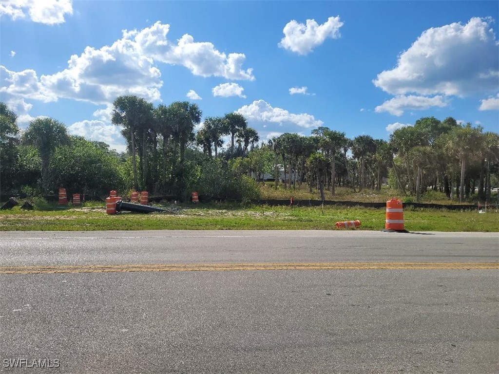 Everglades Blvd N Property Photo 11