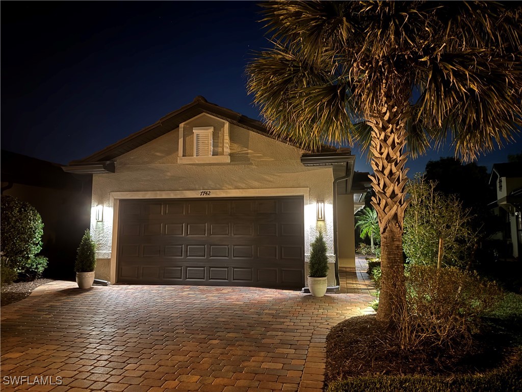 7742 Jacaranda Ln Property Photo 1