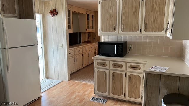 225025949 Property Photo 5