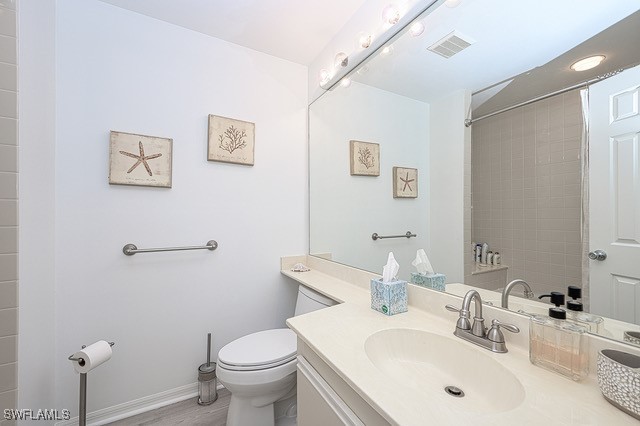 566 Beachwalk Cir Property Photo 16