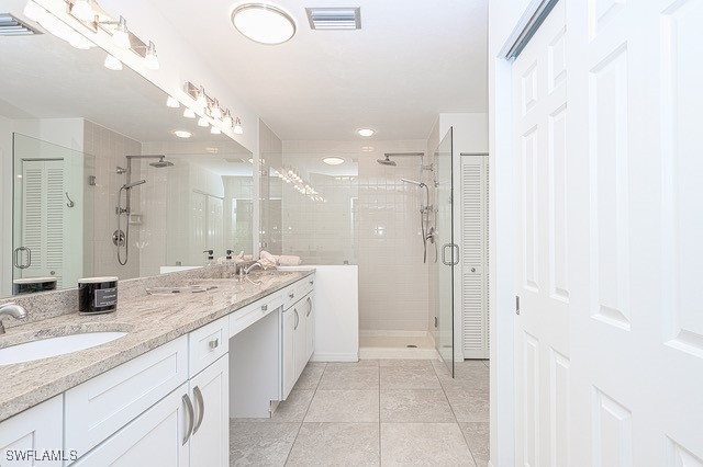 566 Beachwalk Cir Property Photo 19