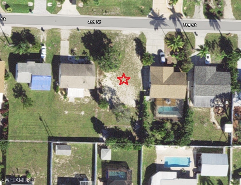 18 3rd St Property Photo 1