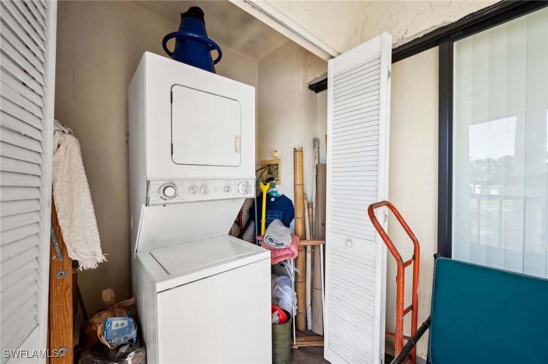 4640 Chantelle Dr N203 Property Photo 14
