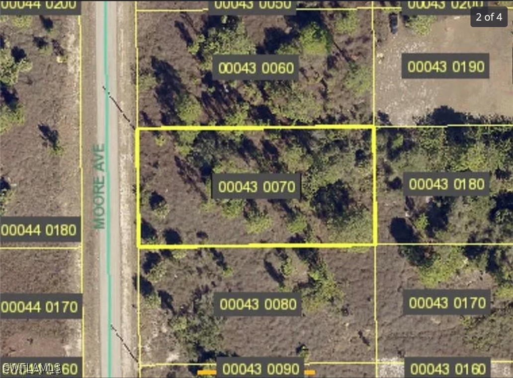 1910 Moore Ave Property Photo 1