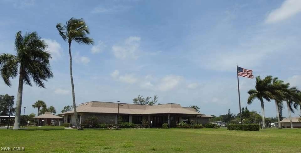 537 Charlemagne Blvd Property Photo 20